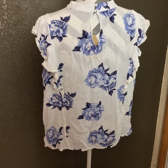 BLU PEPPER NWT PEASANT TOP - Picture 5 of 6